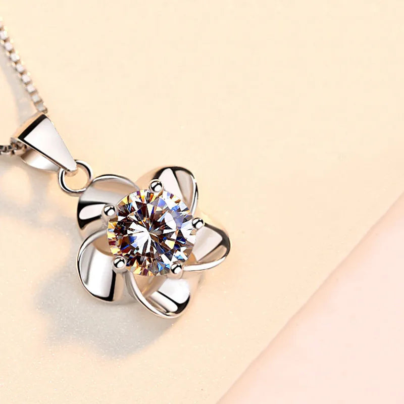 Collar Elegante De Plata S925 Con Diamantes Y Patrón Bohemio De Flor